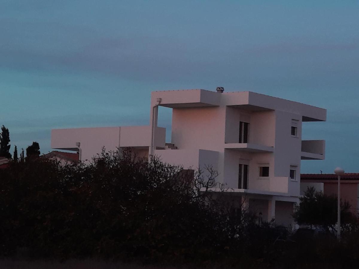 Apartments Matkovic Vir Bagian luar foto