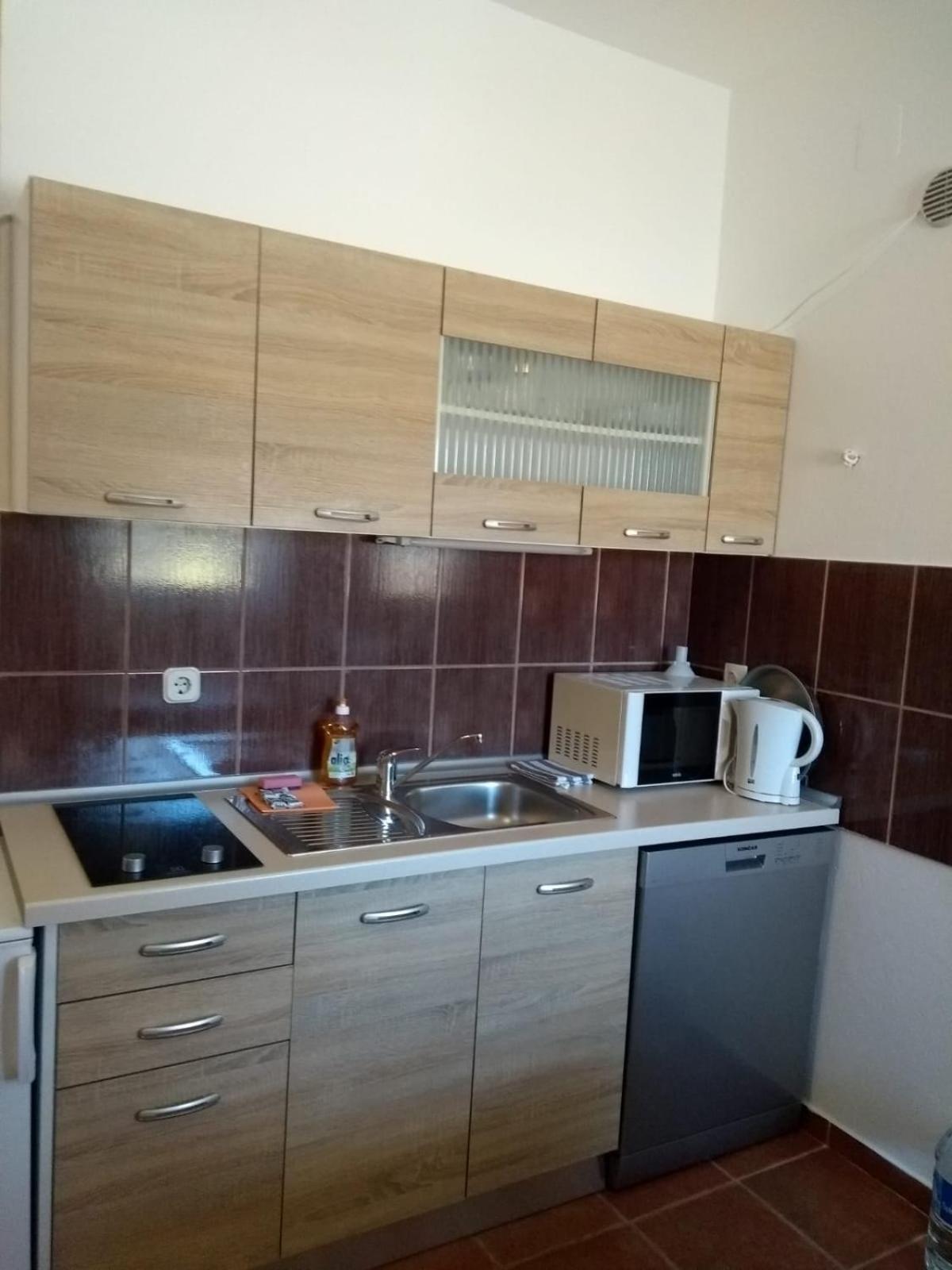 Apartments Matkovic Vir Bagian luar foto